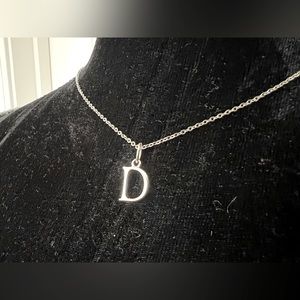 🦋Dainty yet simple .925 sterling silver necklace with a "D" charm